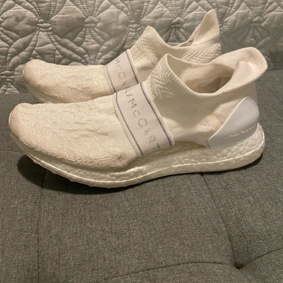 Stella McCartney Ultraboost x 3D Knit Shoes - Picture 3 of 12